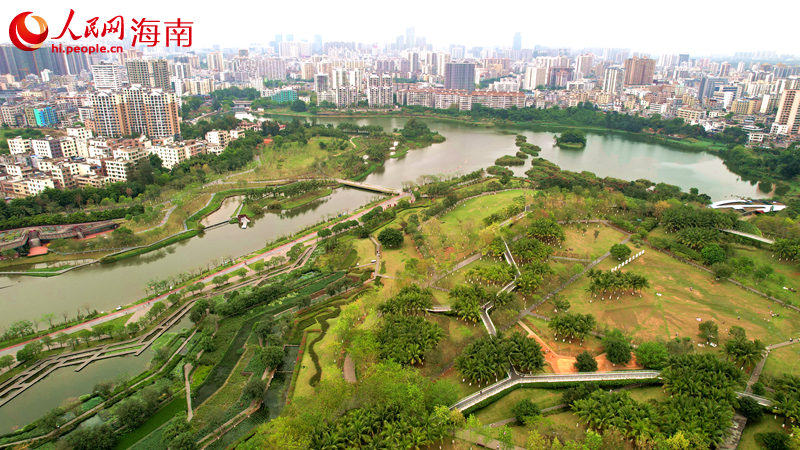 美舍河鳳翔濕地公園。 人民網(wǎng) 孟凡盛攝