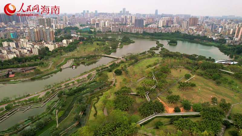 美舍河鳳翔濕地公園。 人民網(wǎng) 孟凡盛攝