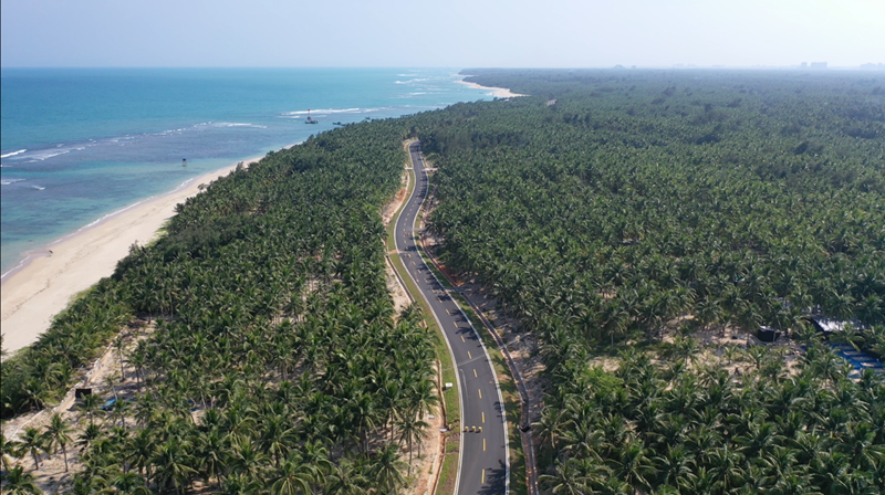 海南環(huán)島旅游公路文昌段。馬迪攝